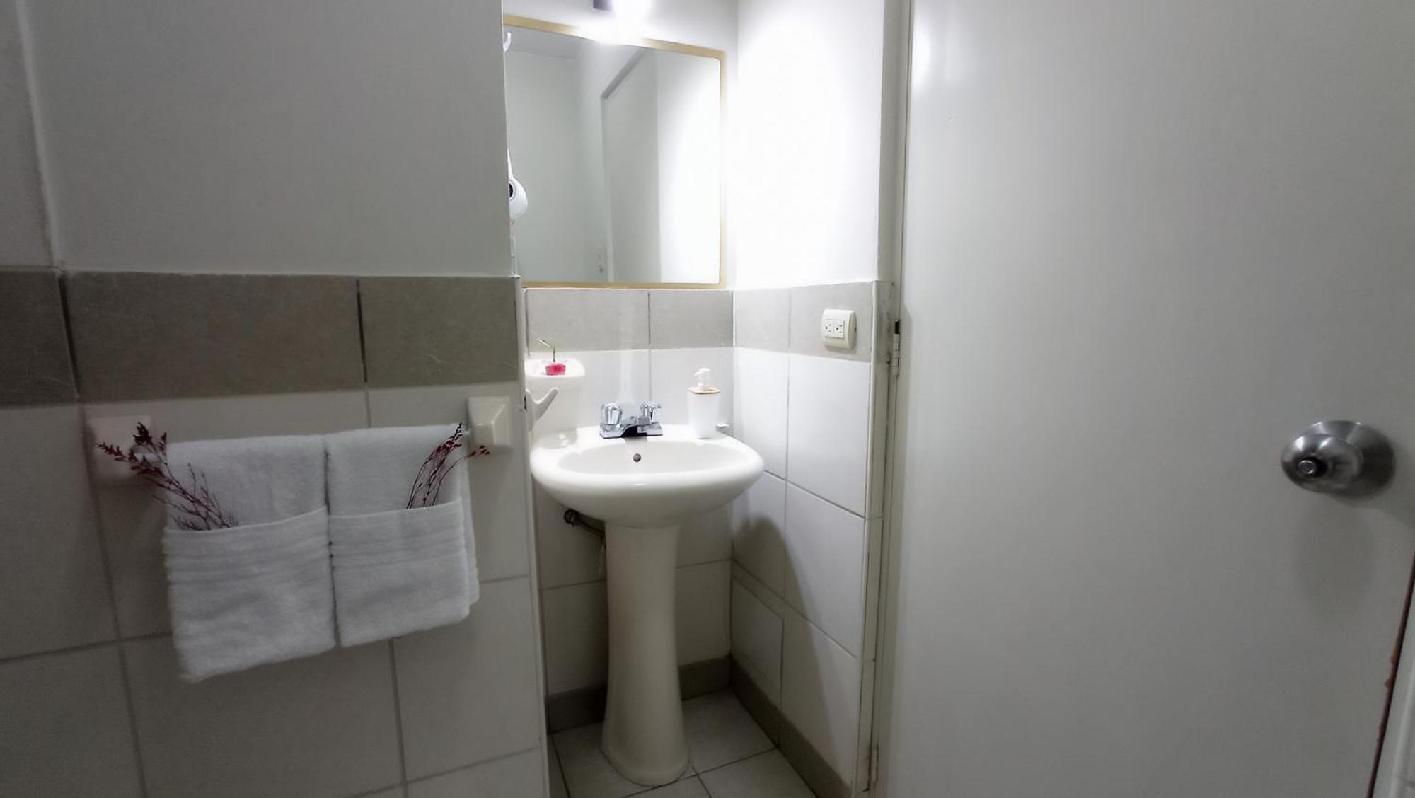 Habitacion Bano Propio La Paz 1 Лима Экстерьер фото